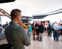 oslava v Planetariu